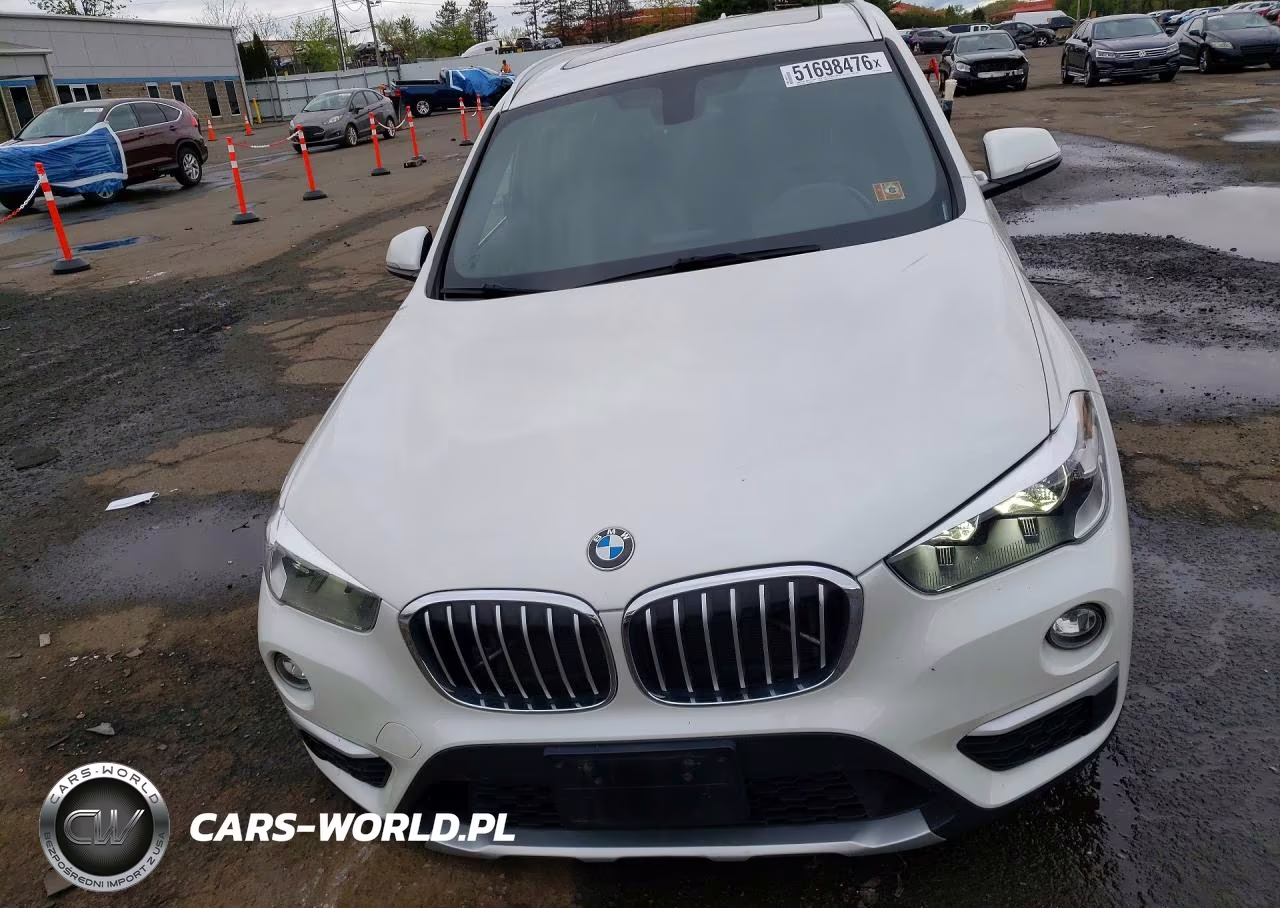 2018 BMW X1 xDrive28I VIN:WBXHT3C36J5K28786 - 5