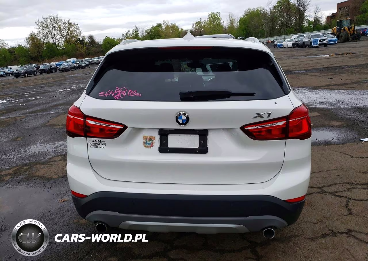 2018 BMW X1 xDrive28I VIN:WBXHT3C36J5K28786 - 6