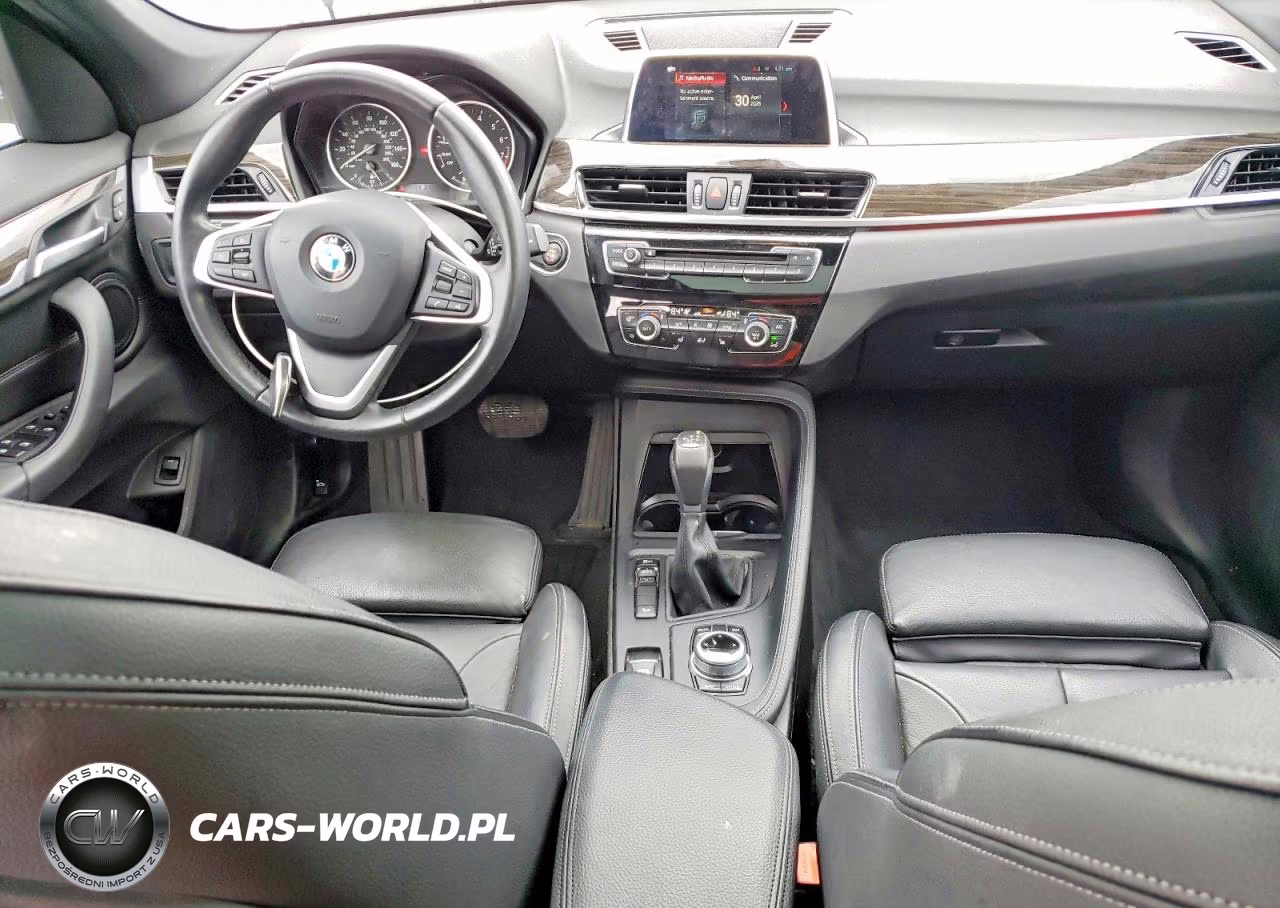 2018 BMW X1 xDrive28I VIN:WBXHT3C36J5K28786 - 8