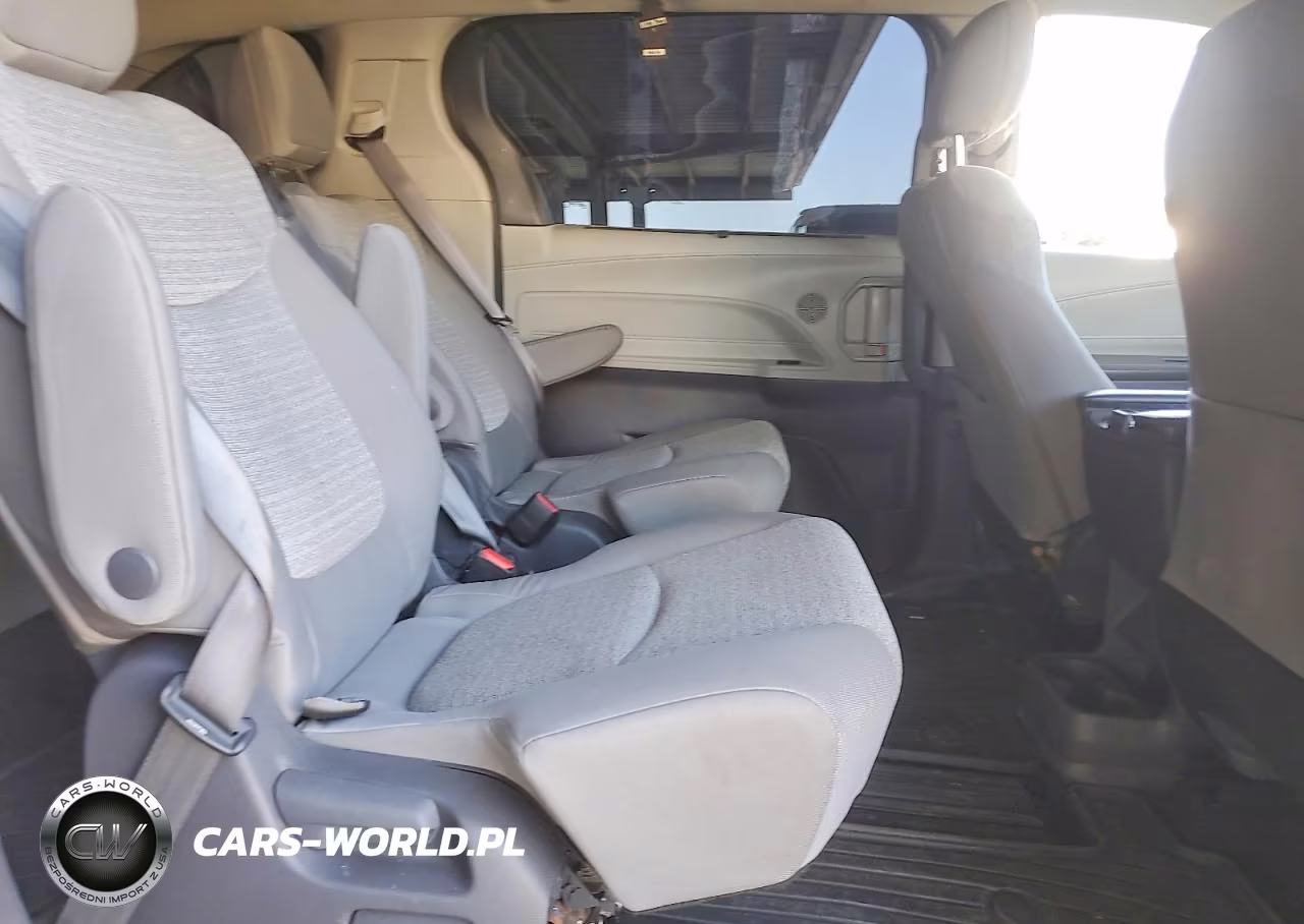 2021 Toyota Sienna Le VIN:5TDBRKECXMS040263 - 11
