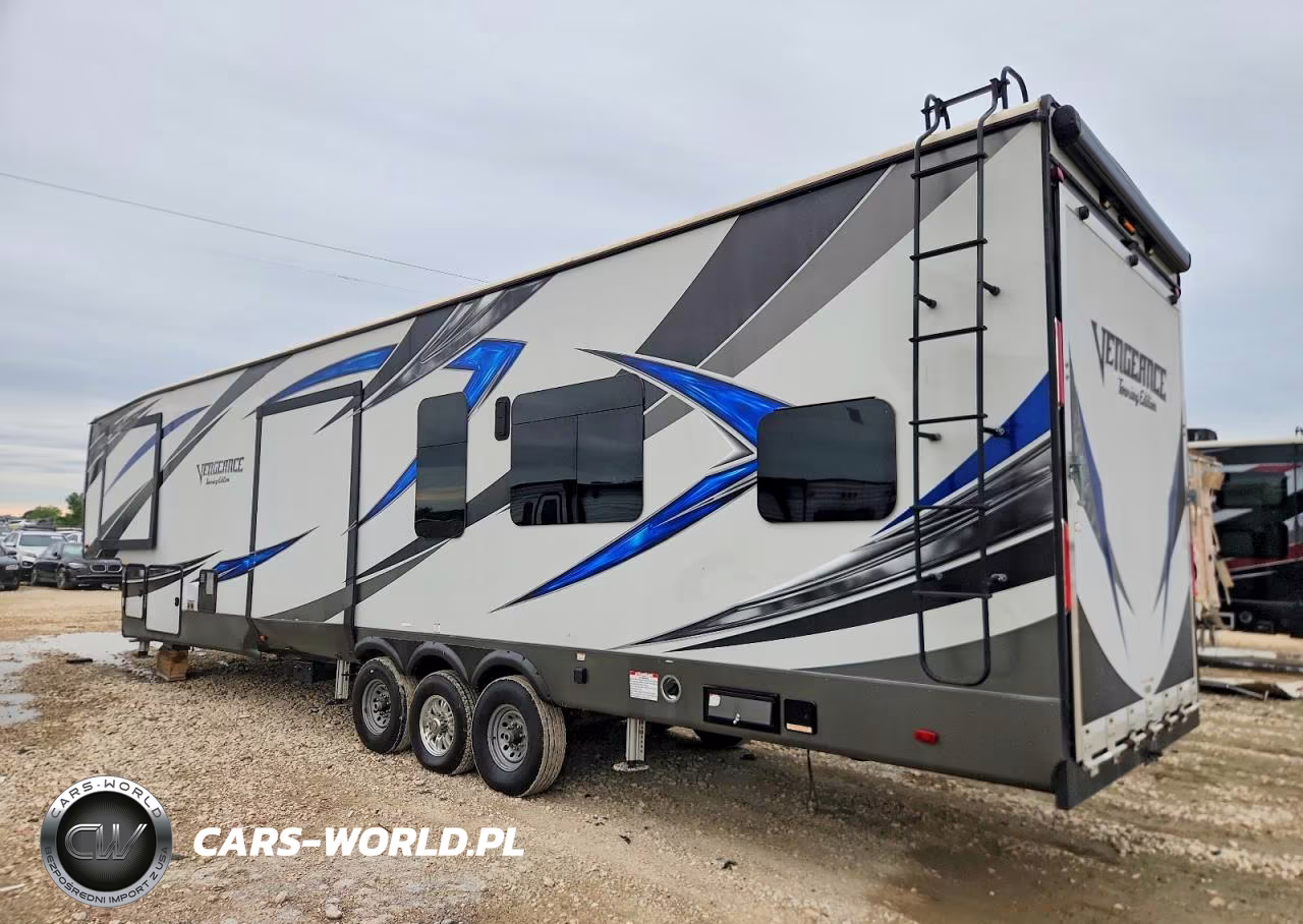 2016 Foresriver Venegeance Camper VIN:4X4FVGP36GR500846 - 3