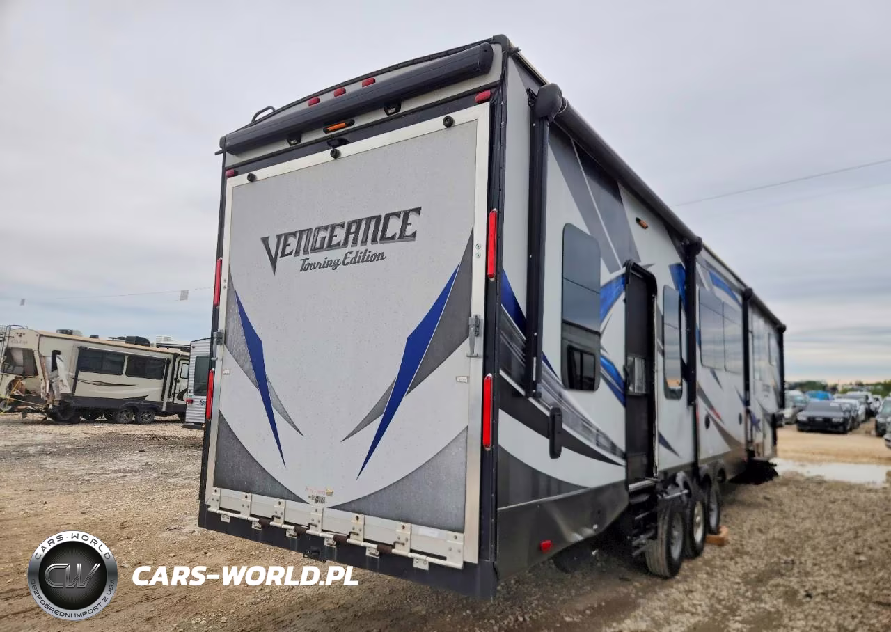 2016 Foresriver Venegeance Camper VIN:4X4FVGP36GR500846 - 4