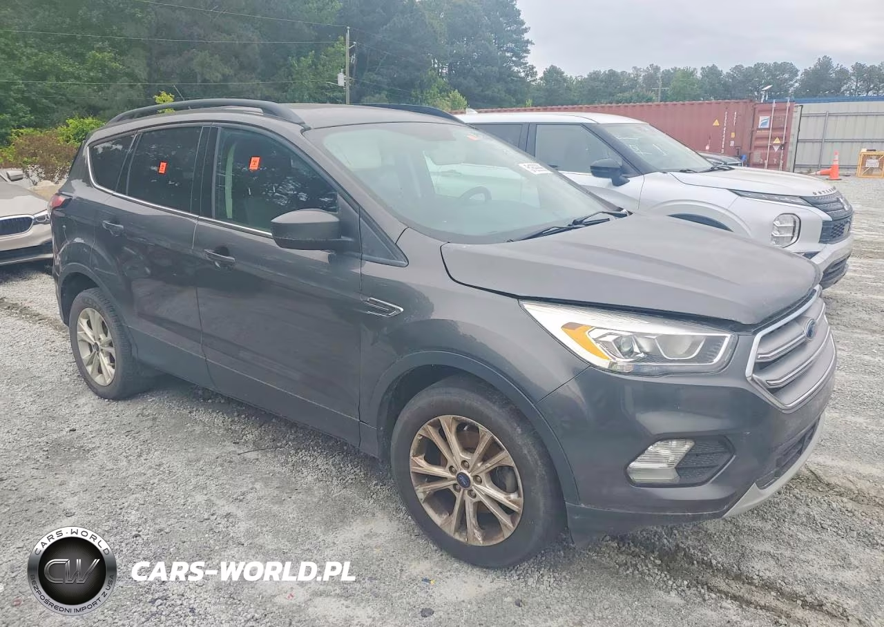 2017 Ford Escape Se VIN:1FMCU0GDXHUE85760 - 4