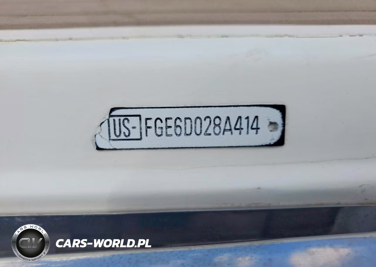 2014 Cobalt Boat VIN:FGE6D028A414 - 10