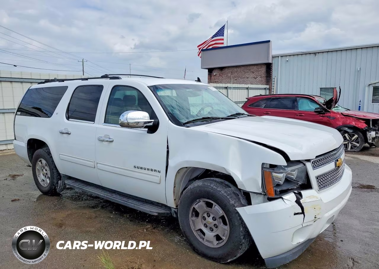 2013 Chevrolet Suburban C1500 Lt VIN:1GNSCJE01DR355573 - 4