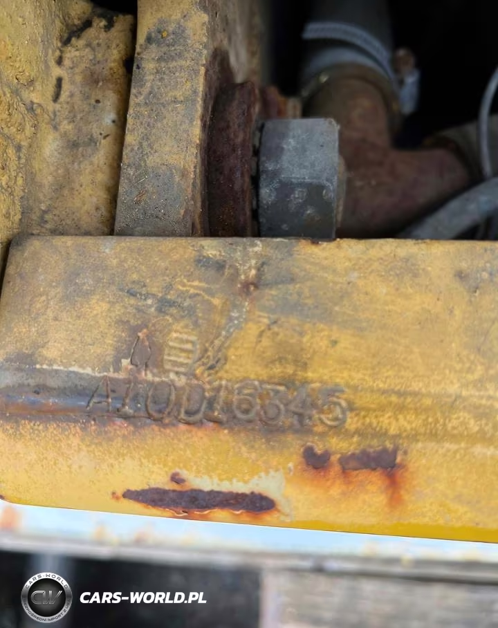 1981 Hyster 30 Cushion Tire Or Pneumatic Forklift Forklift VIN:A010D16345B - 8