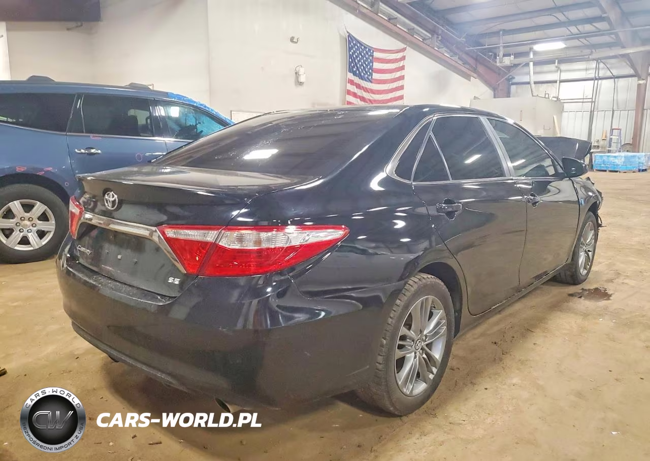 2017 Toyota Camry Se VIN:4T1BF1FK5HU394164 - 3