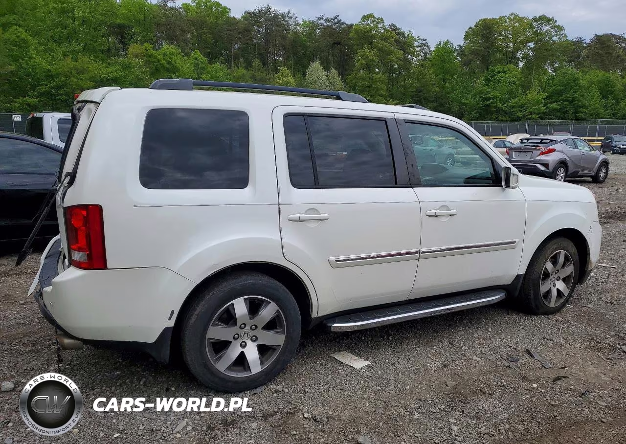 2013 Honda Pilot Touring VIN:5FNYF3H95DB026302 - 3
