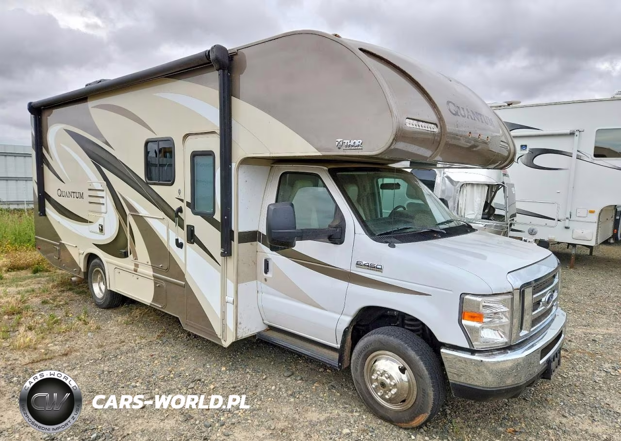 2017 Ford Econoline E450 Super Duty Cutaway Van