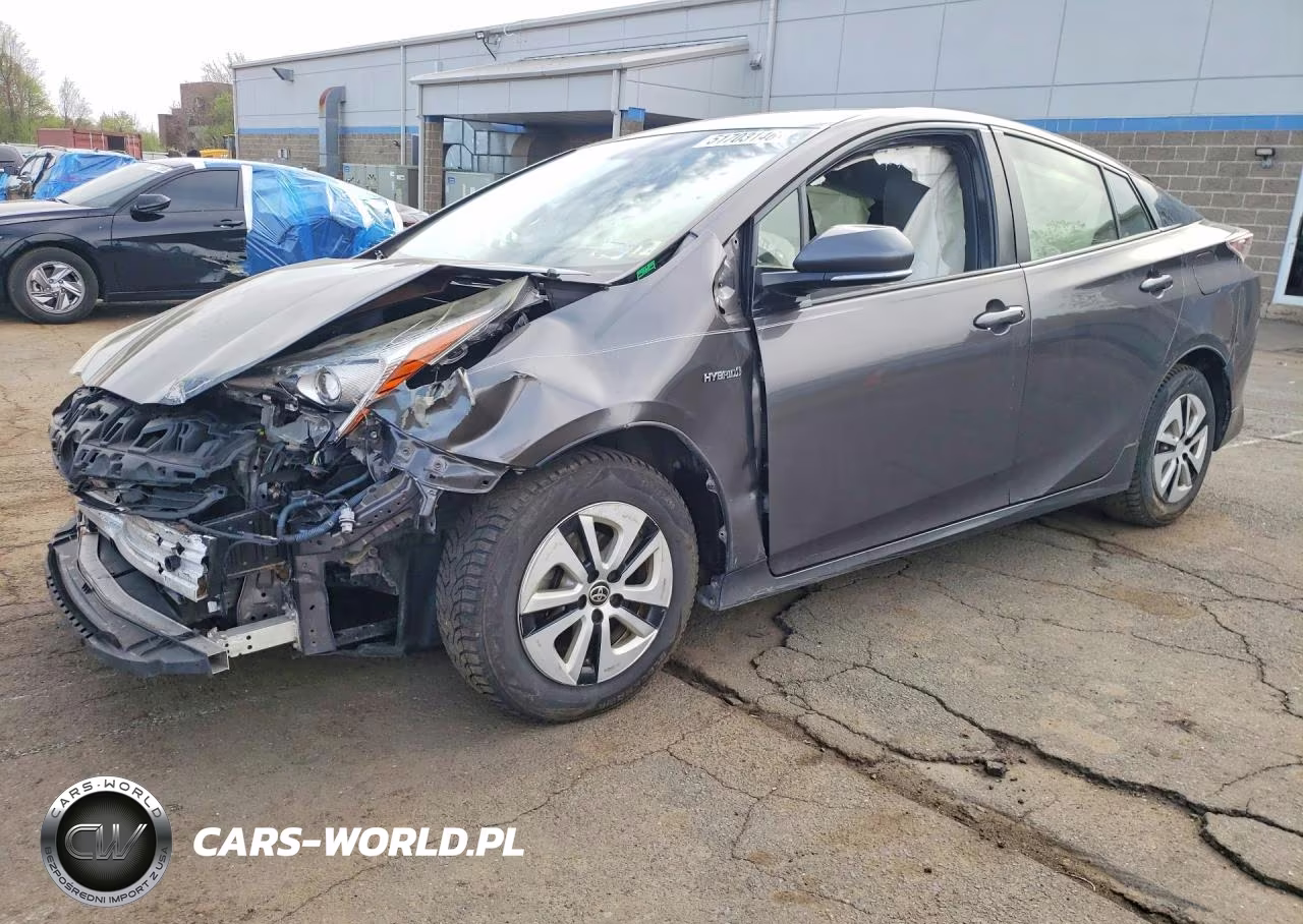 2016 Toyota Prius Three