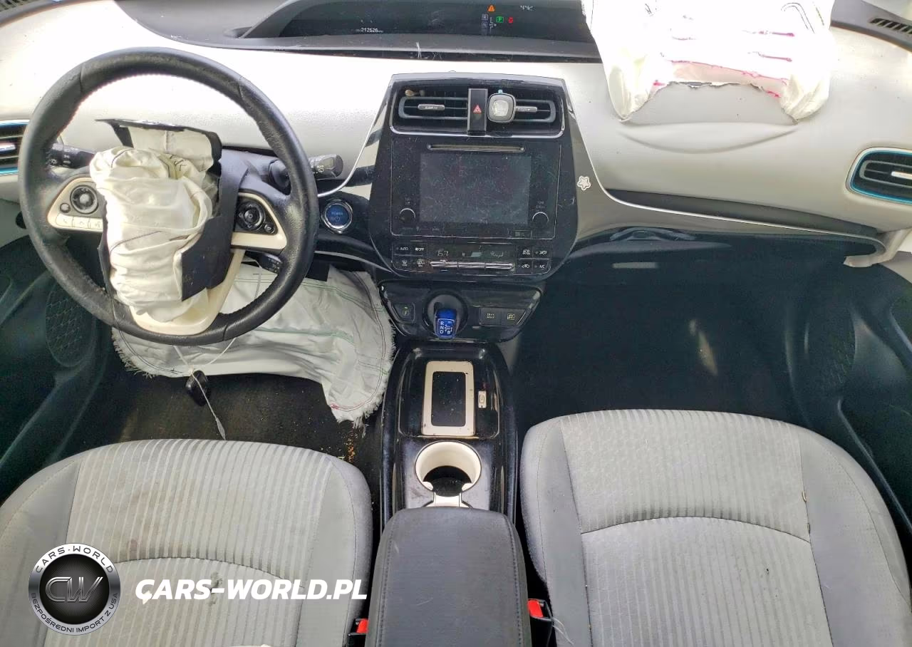 2016 Toyota Prius Three VIN:JTDKARFU1G3504795 - 8