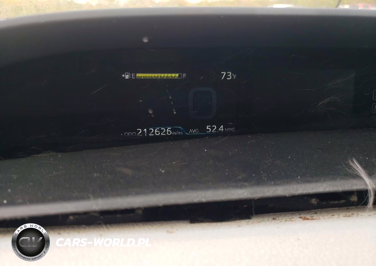 2016 Toyota Prius Three VIN:JTDKARFU1G3504795 - 9