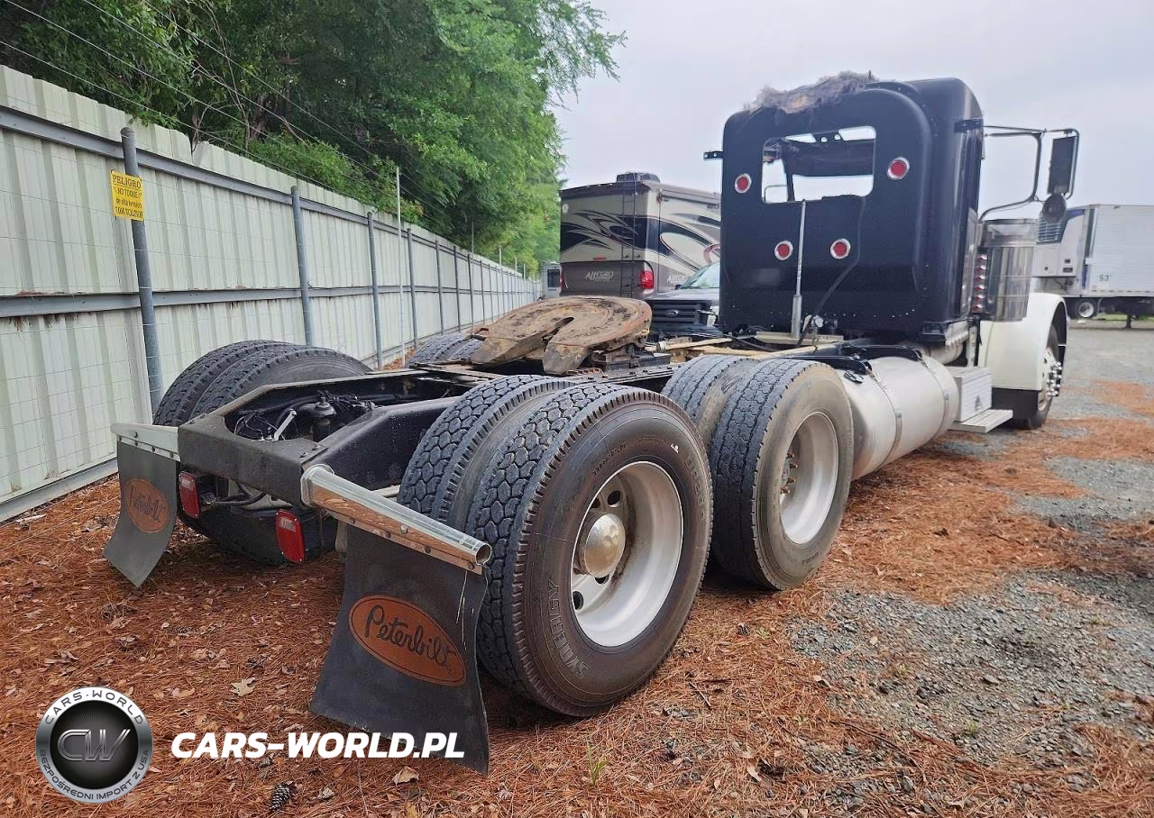 2007 Peterbilt 379 Semi Truck VIN:1XP5DB9X67D673947 - 4