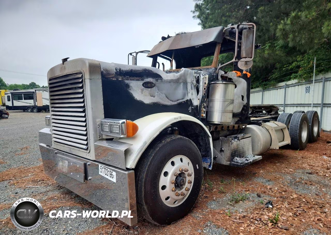2007 Peterbilt 379 Semi Truck VIN:1XP5DB9X67D673947 - 9