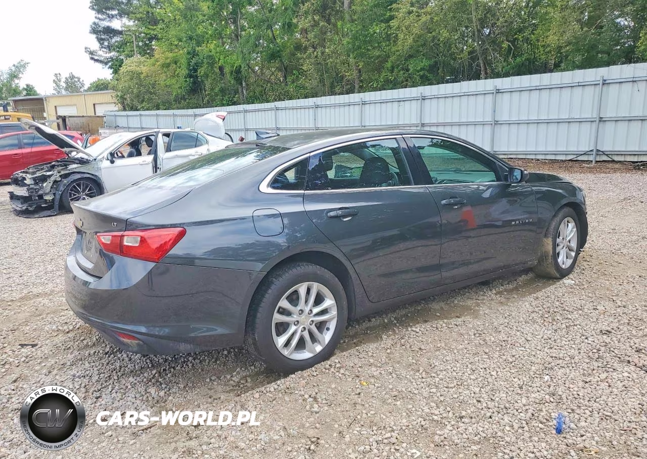 2017 Chevrolet Malibu Lt VIN:1G1ZE5ST6HF231662 - 3