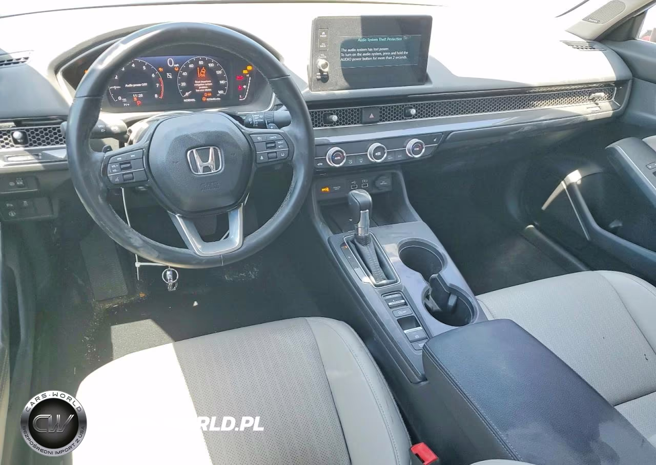 2024 Honda Civic Touring VIN:2HGFE1F95RH300652 - 8