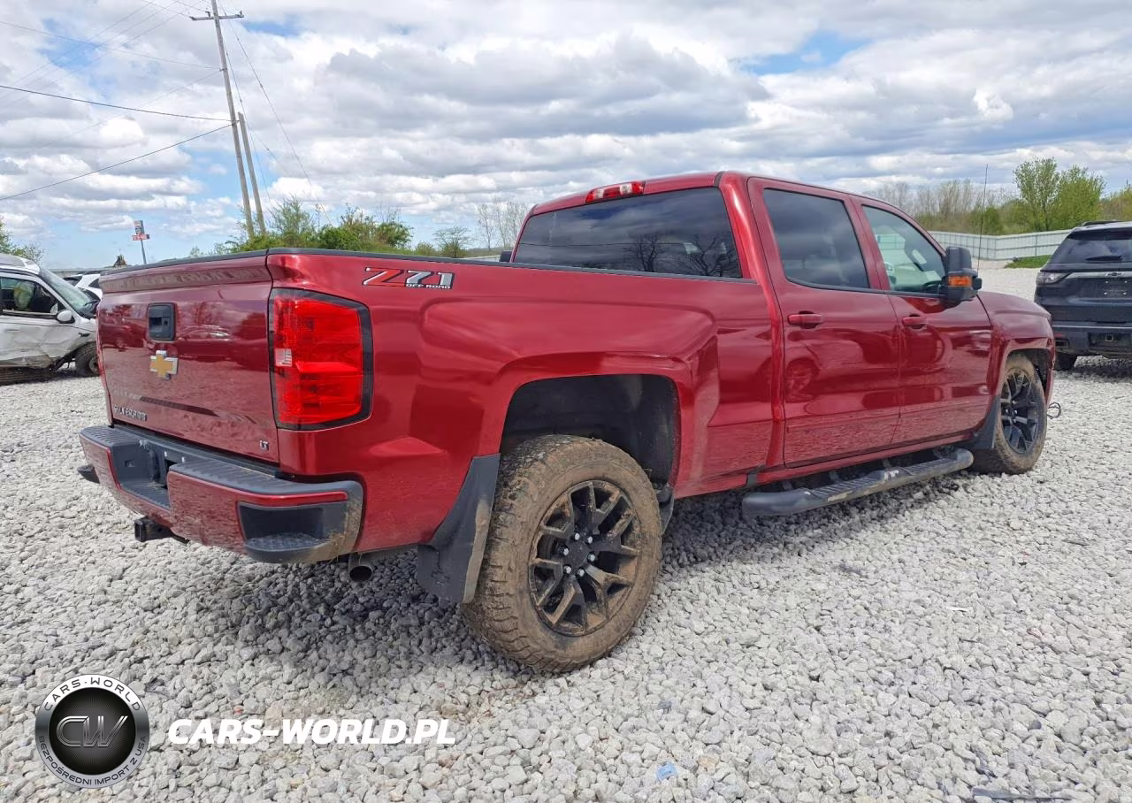 2018 Chevrolet Silverado K1500 Lt VIN:3GCUKREC1JG425680 - 3