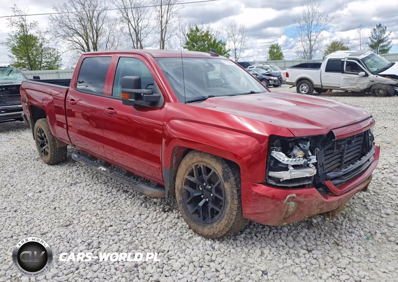 2018 Chevrolet Silverado K1500 Lt VIN:3GCUKREC1JG425680 - 4