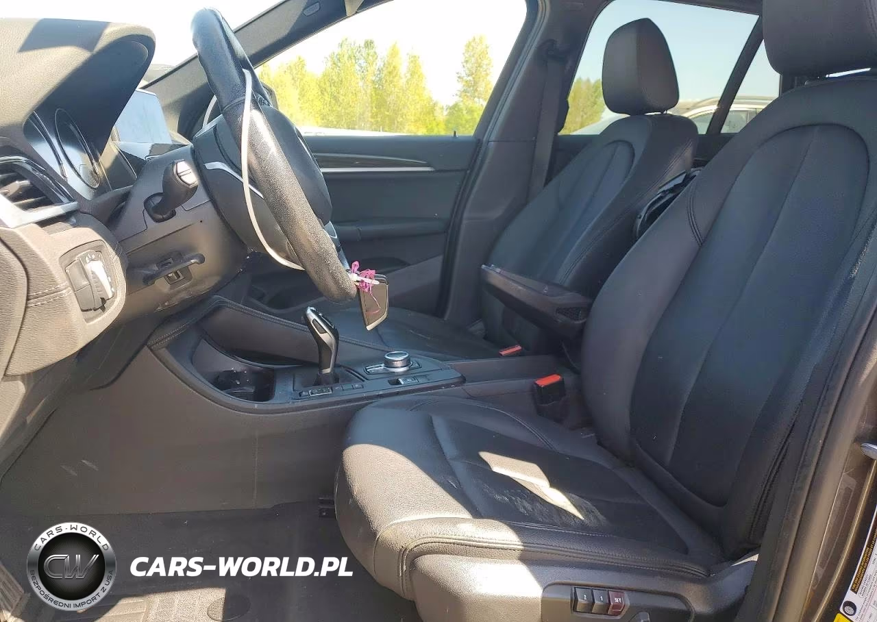 2021 BMW X1 xDrive28I VIN:WBXJG9C05M5T59131 - 7