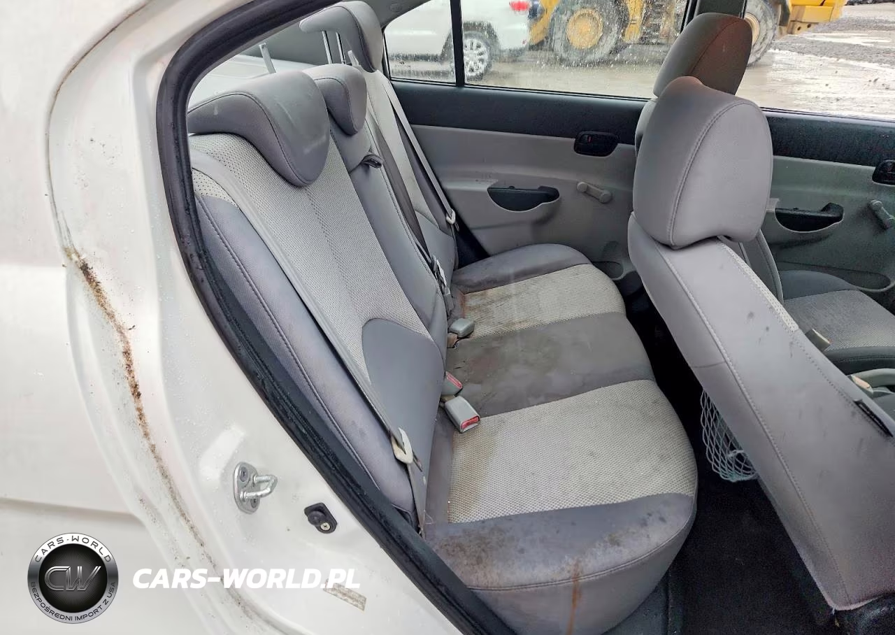 2010 Hyundai Accent Gls VIN:KMHCN4AC5AU488799 - 10