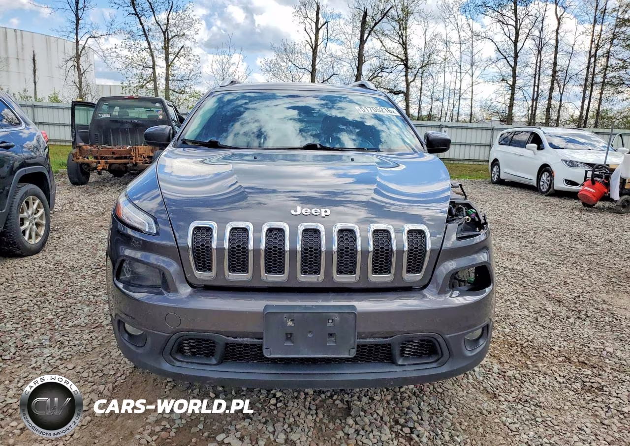 2015 Jeep Cherokee Latitude VIN:1C4PJMCB5FW625712 - 5