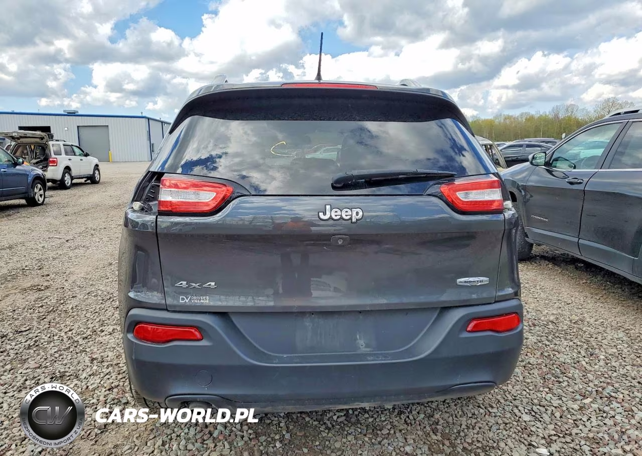 2015 Jeep Cherokee Latitude VIN:1C4PJMCB5FW625712 - 6