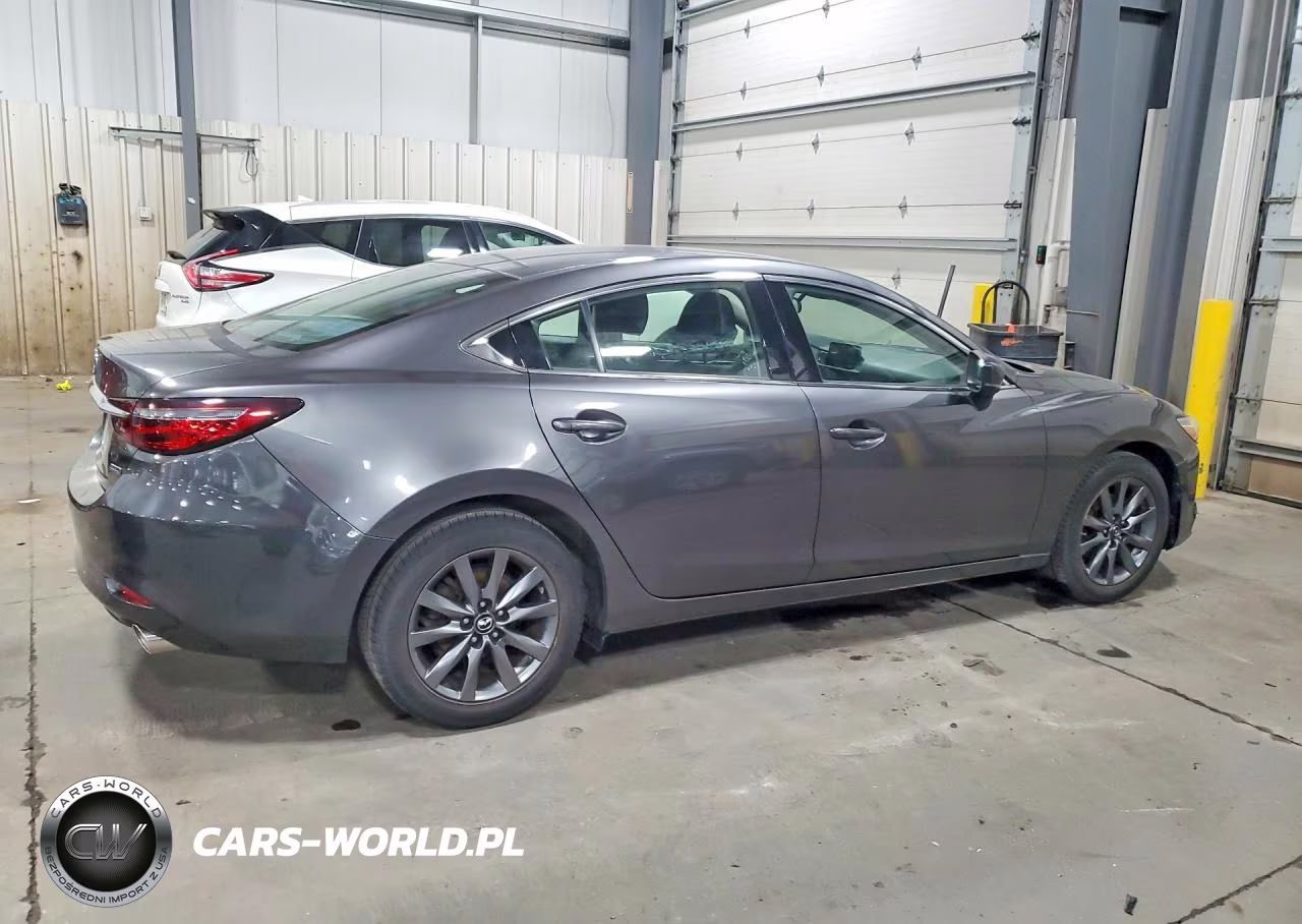 2018 Mazda 6 Sport VIN:JM1GL1UM8J1321630 - 3