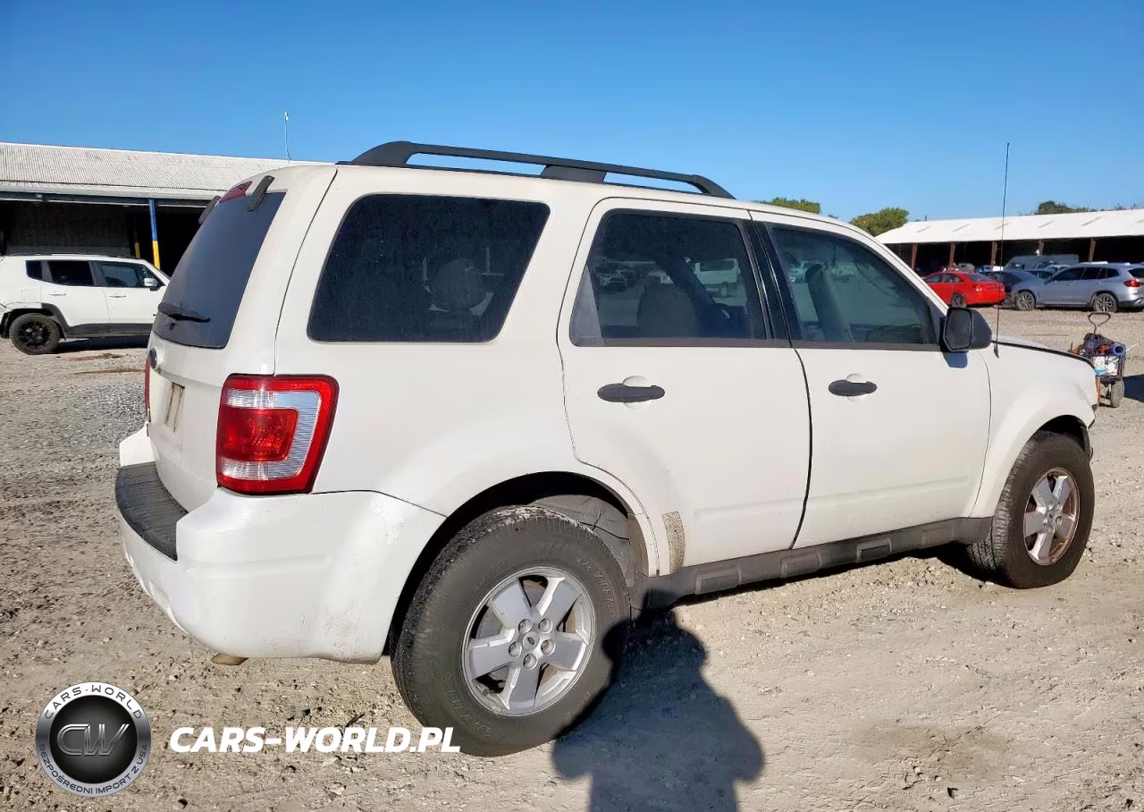 2009 Ford Escape Xlt VIN:1FMCU03779KA25761 - 3