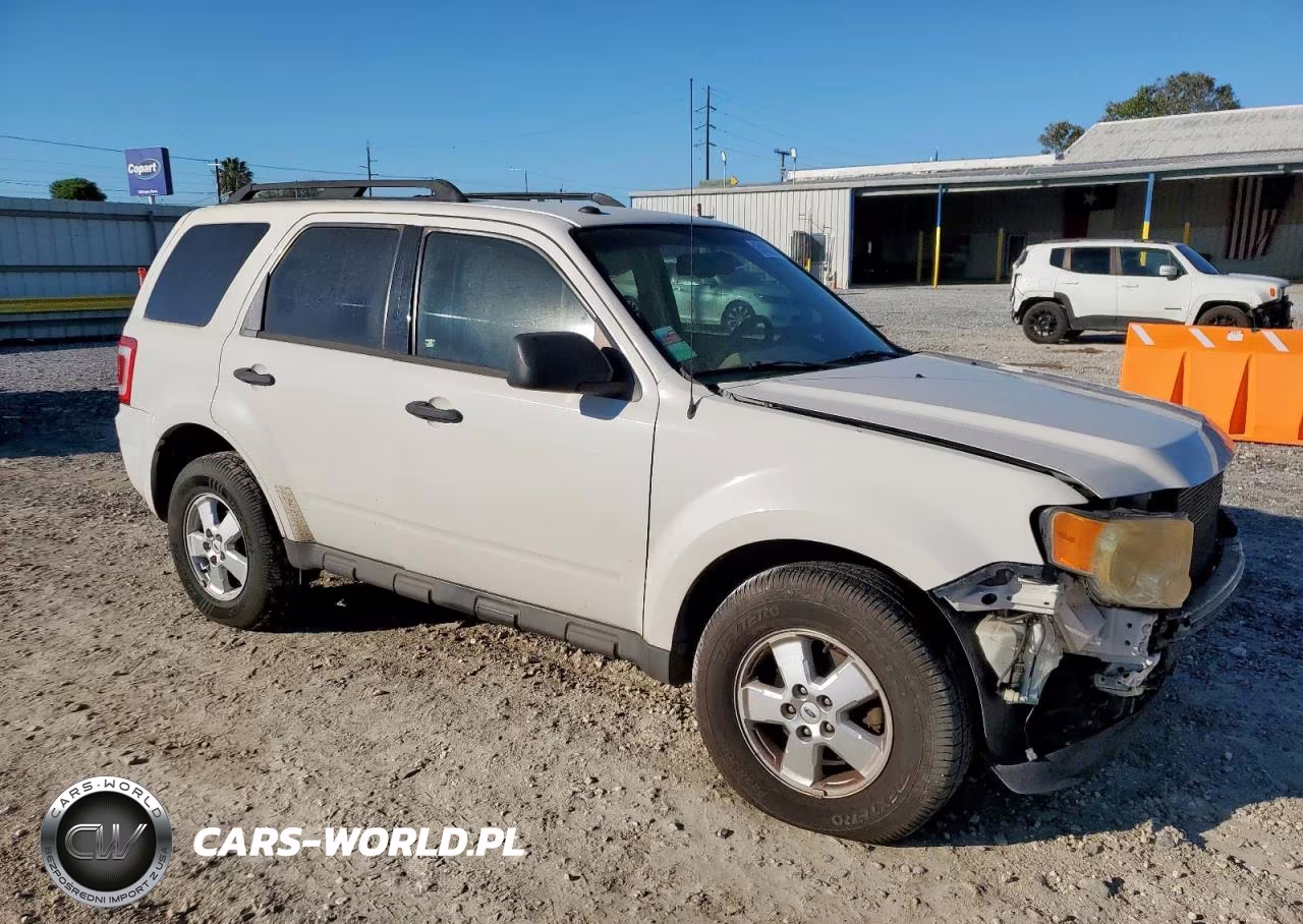 2009 Ford Escape Xlt VIN:1FMCU03779KA25761 - 4