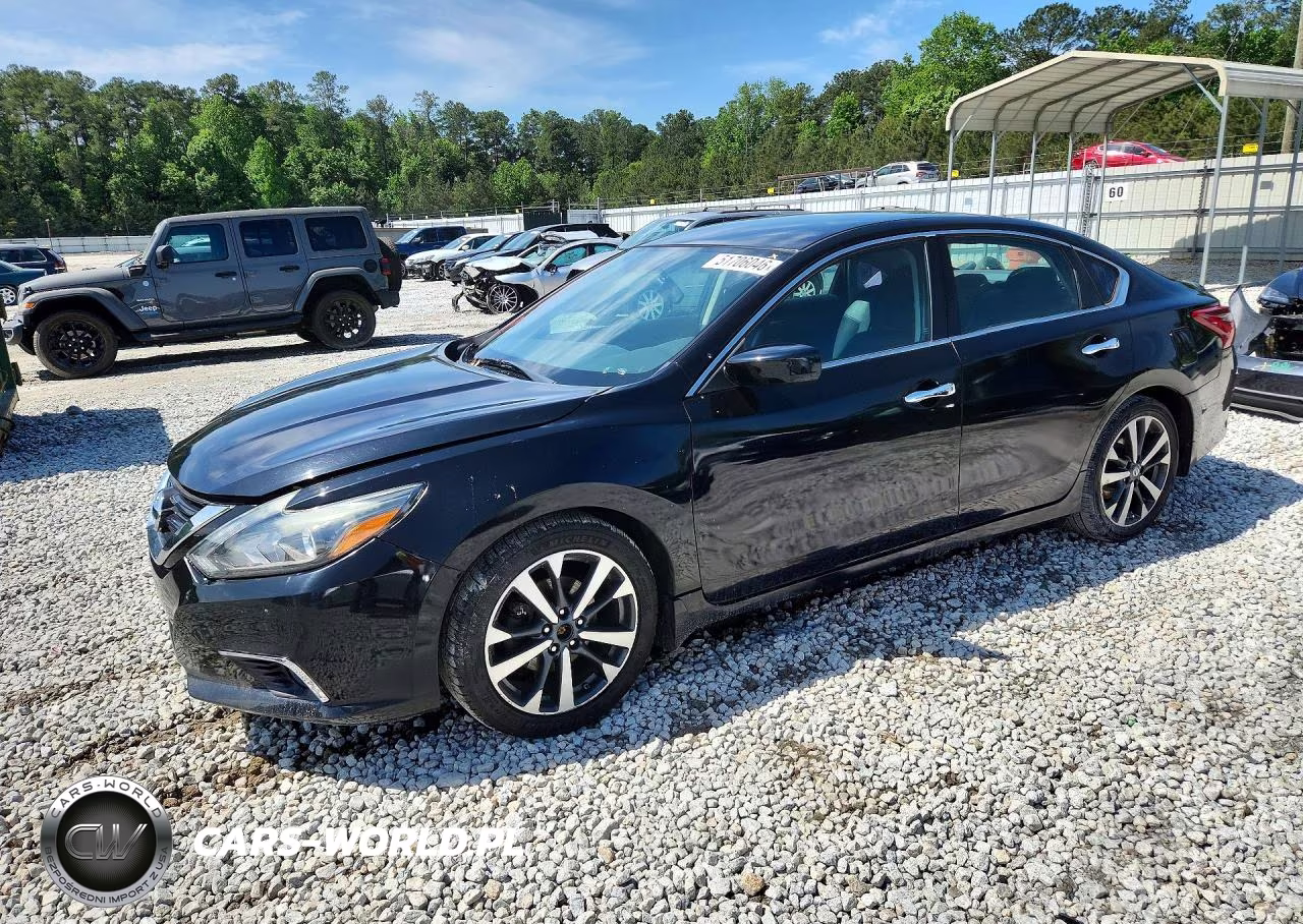 2017 Nissan Altima 2.5 Sr – zdjęcie 1 z 12