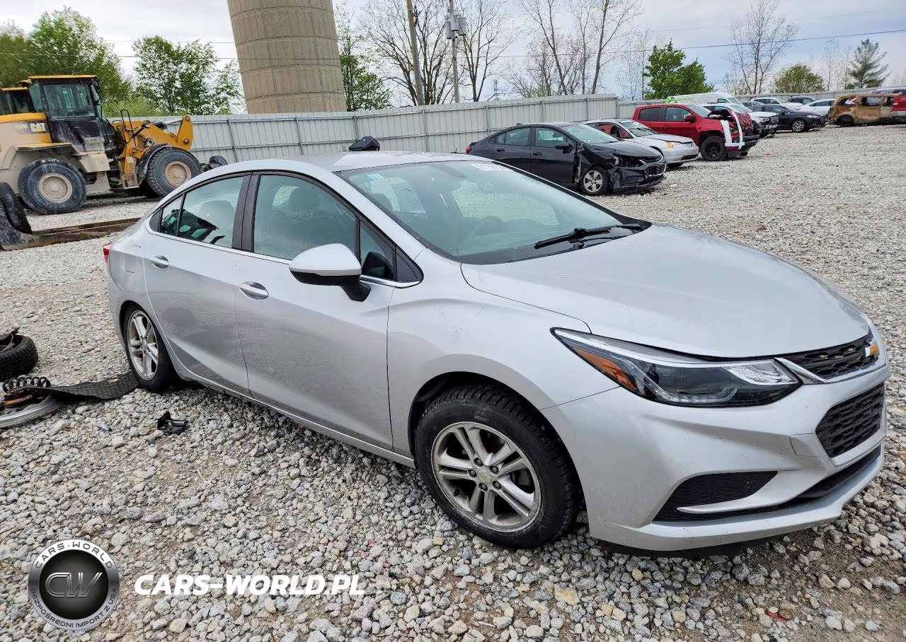 2017 Chevrolet Cruze Lt VIN:1G1BE5SM7H7274007 - 4