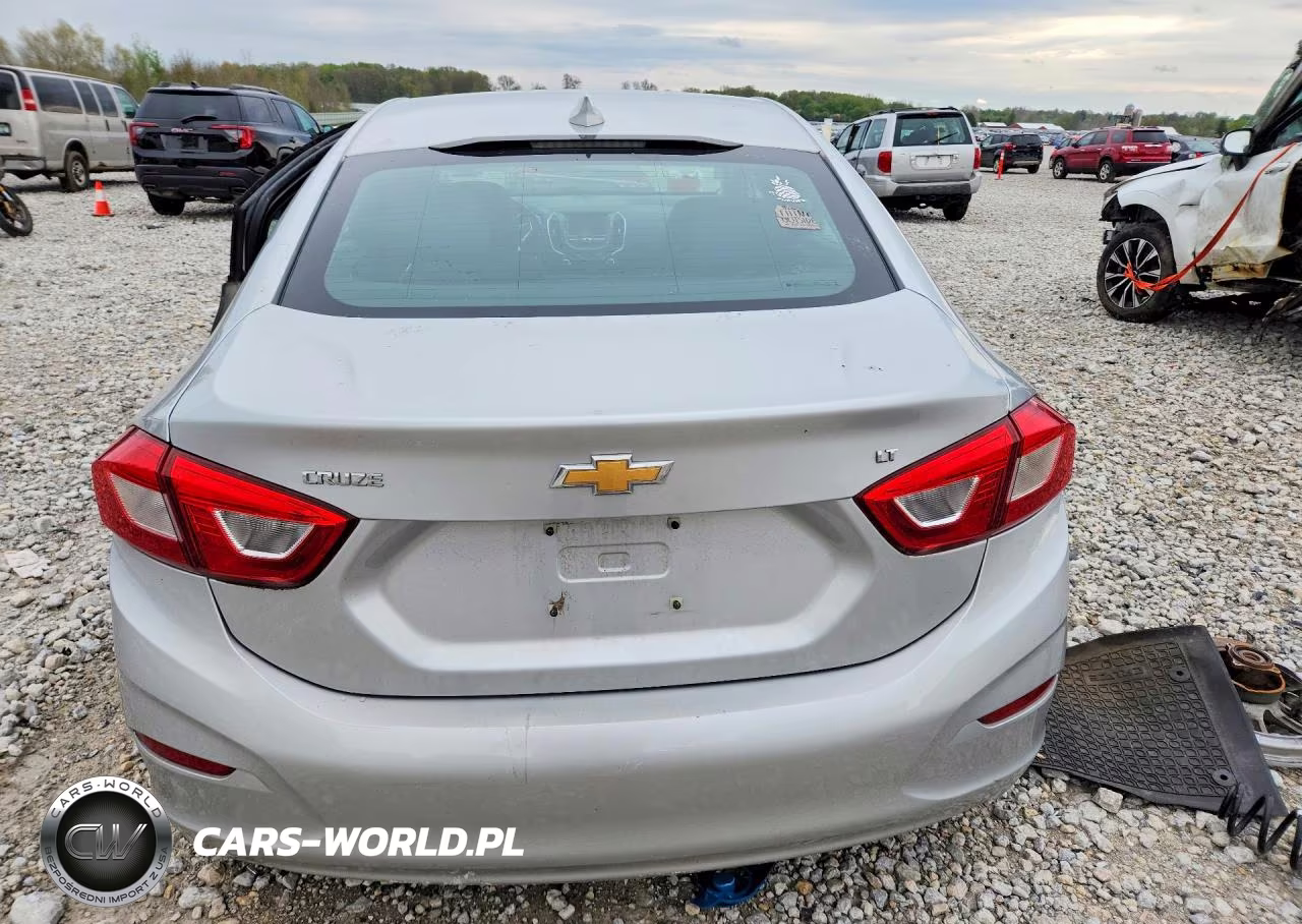 2017 Chevrolet Cruze Lt VIN:1G1BE5SM7H7274007 - 6