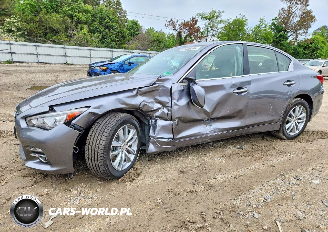 2015 Infiniti Q50 Premium