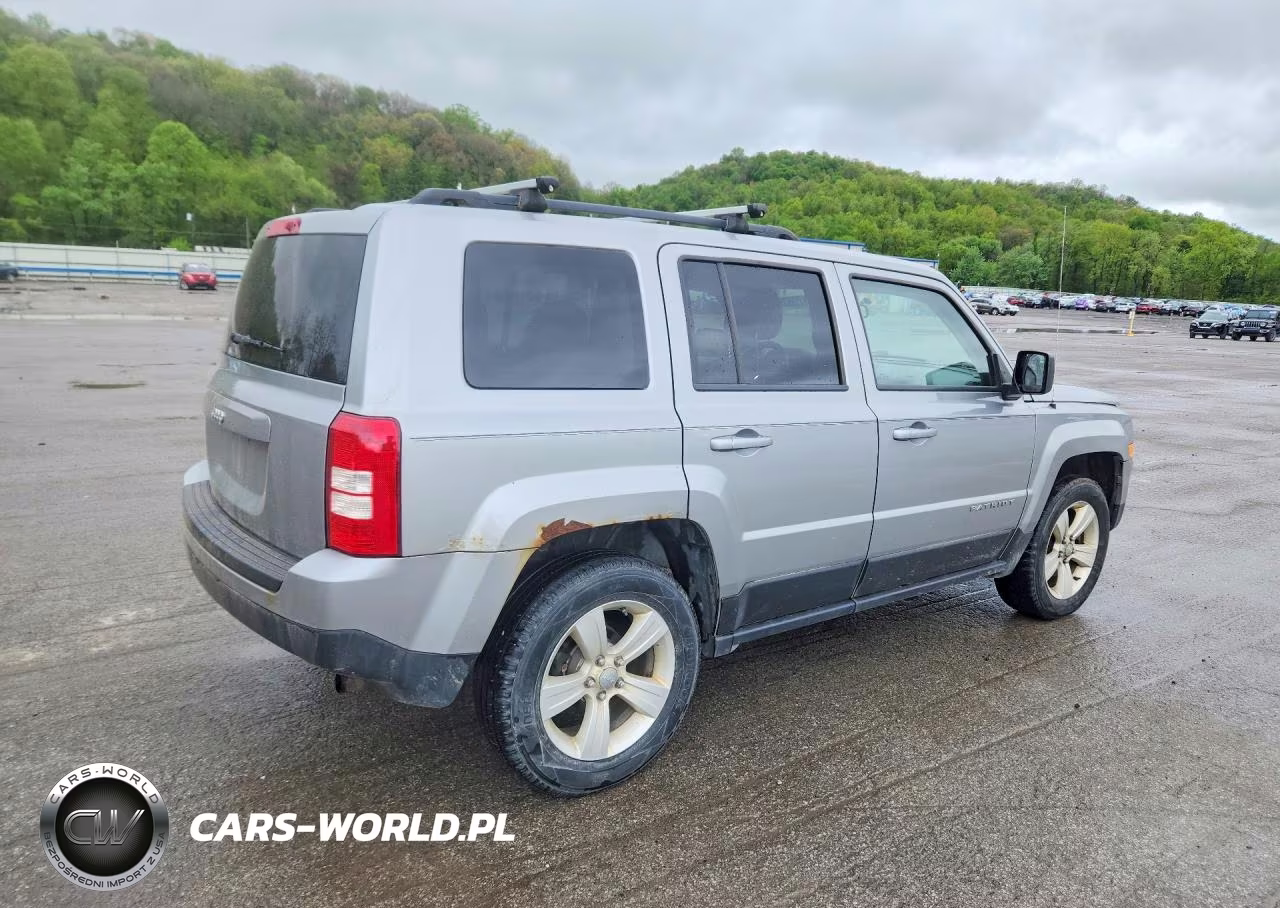 2015 Jeep Patriot Sport VIN:1C4NJRBB3FD183773 - 3