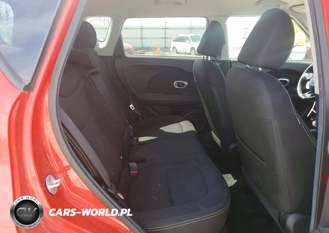 2015 Kia Soul + VIN:KNDJP3A52F7748521 - 10