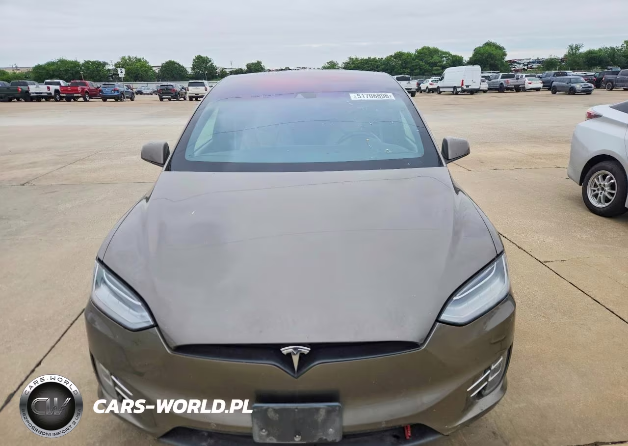 2016 Tesla Model X VIN:5YJXCAE47GFS00618 - 5