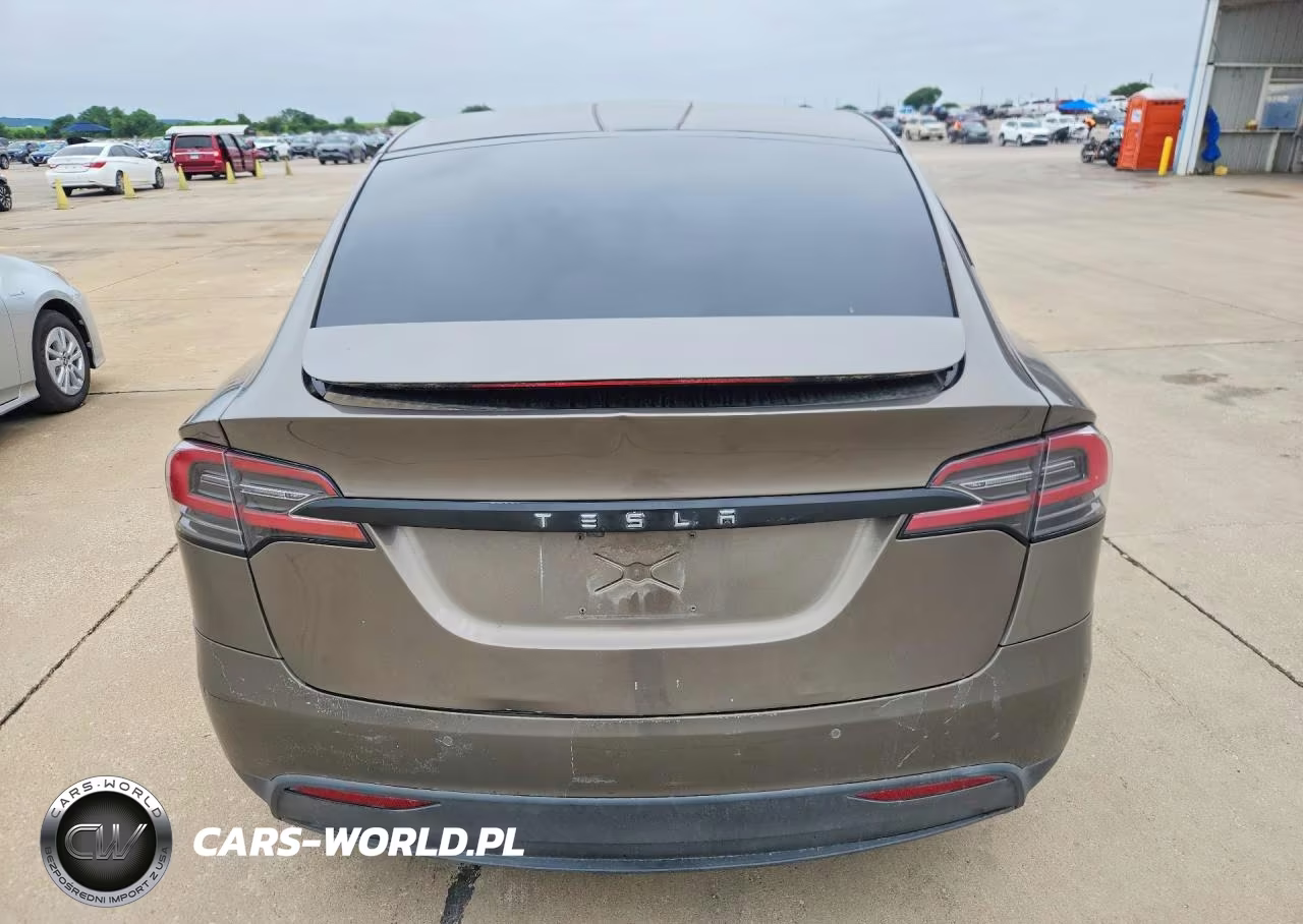 2016 Tesla Model X VIN:5YJXCAE47GFS00618 - 6