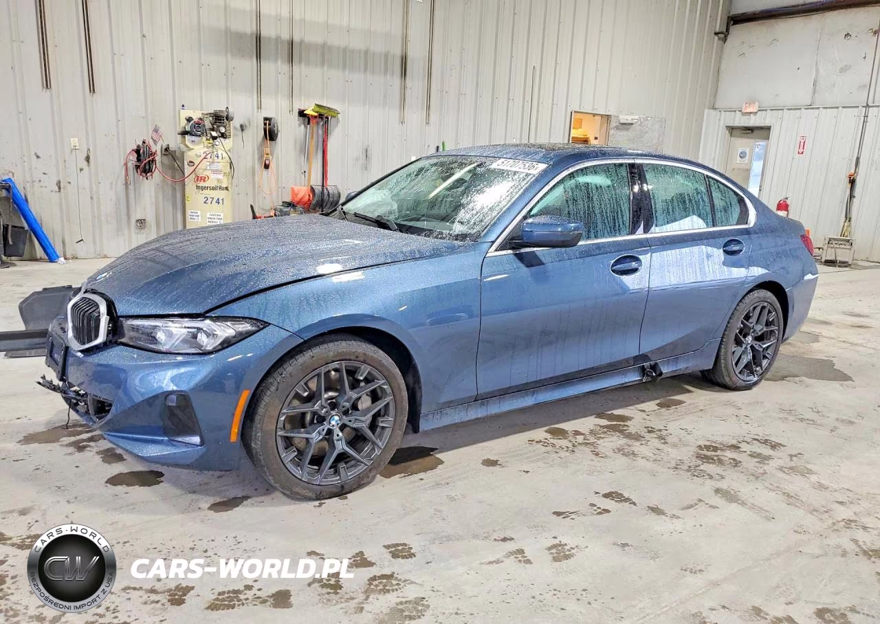 2025 BMW 330Xi – zdjęcie 1 z 13