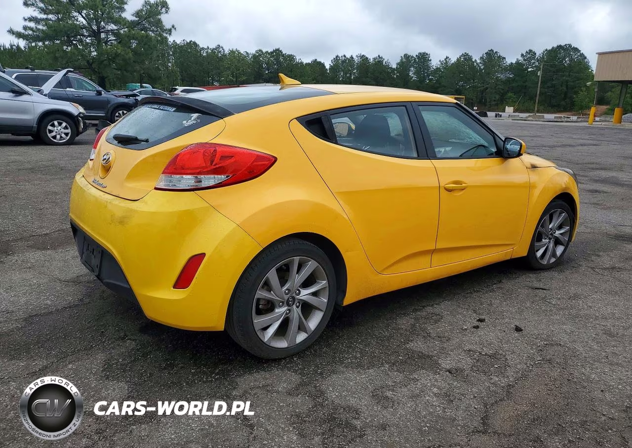 2016 Hyundai Veloster Base VIN:KMHTC6ADXGU275334 - 3