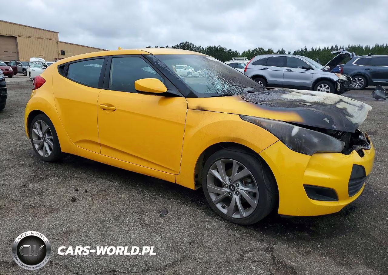 2016 Hyundai Veloster Base VIN:KMHTC6ADXGU275334 - 4