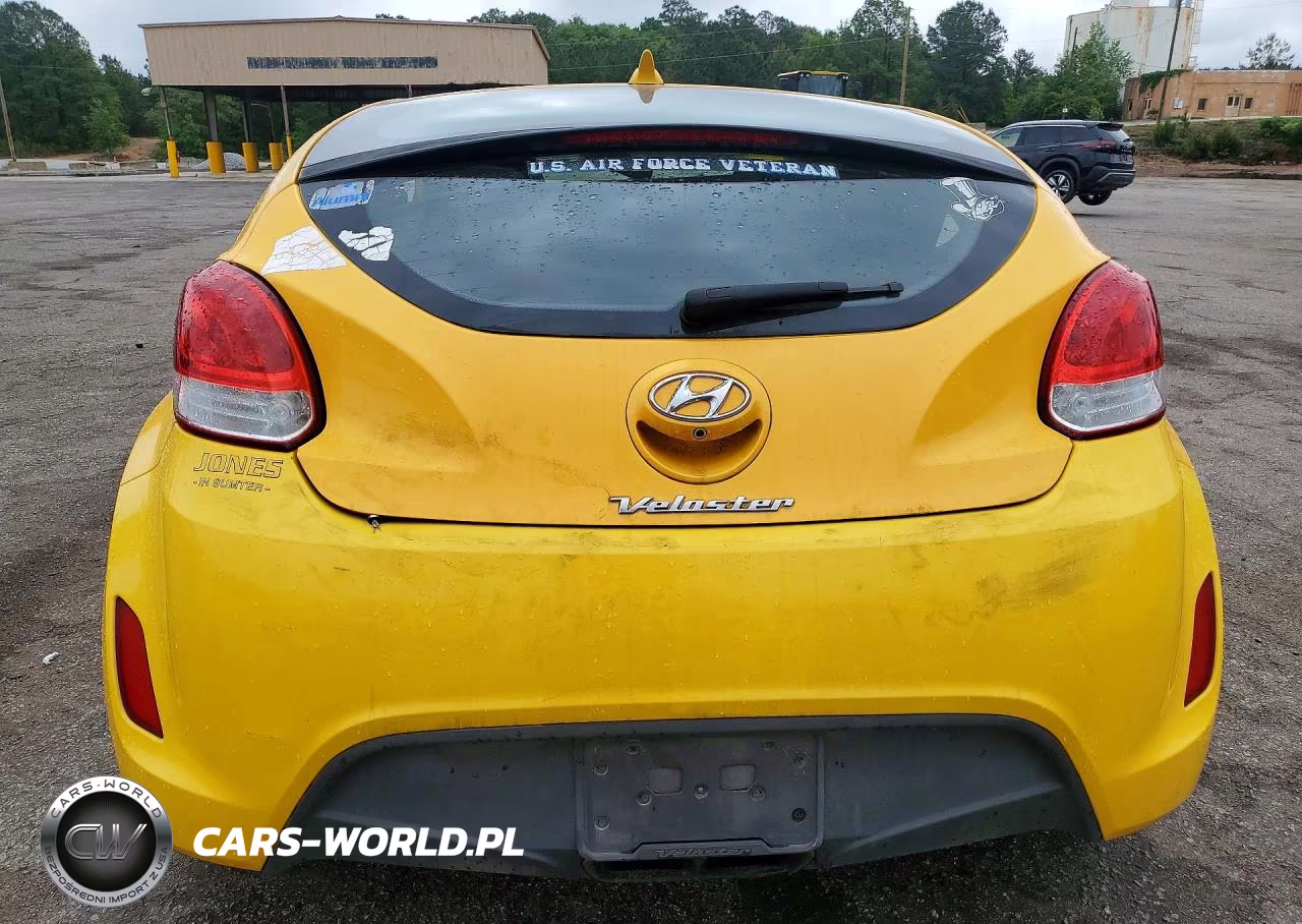 2016 Hyundai Veloster Base VIN:KMHTC6ADXGU275334 - 6