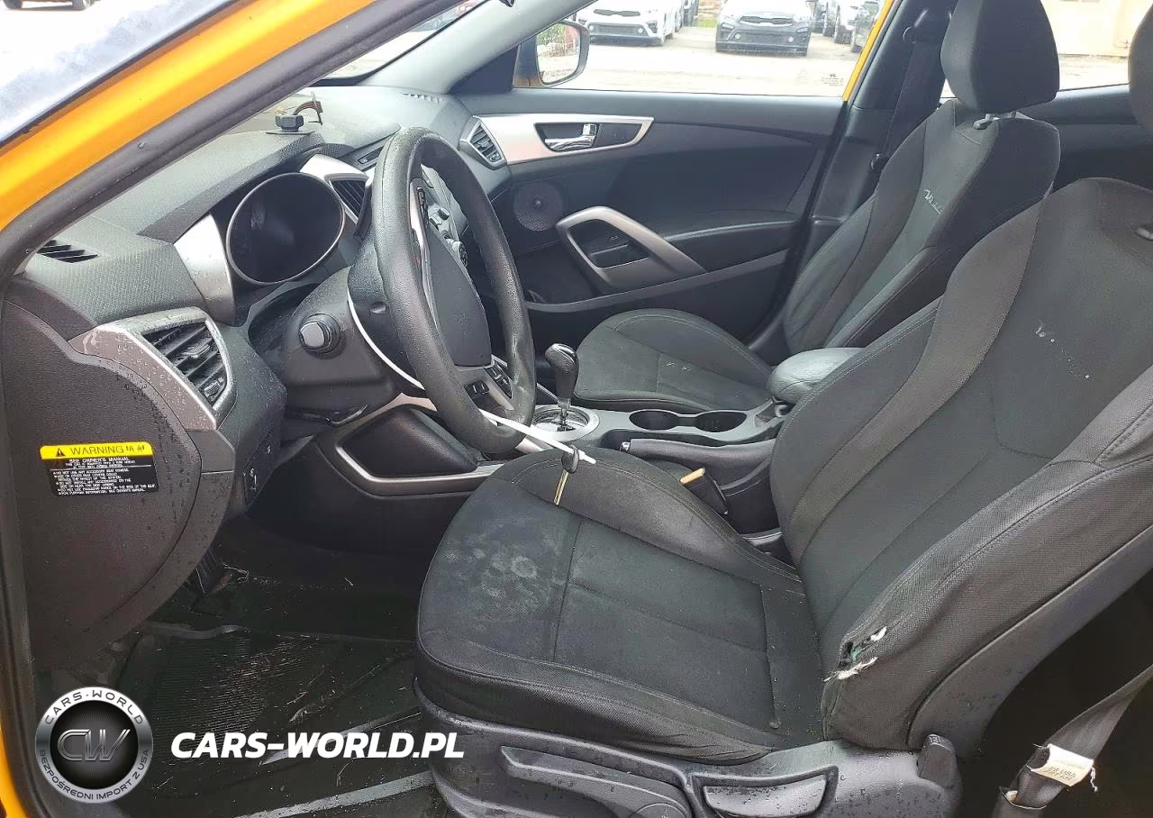 2016 Hyundai Veloster Base VIN:KMHTC6ADXGU275334 - 7