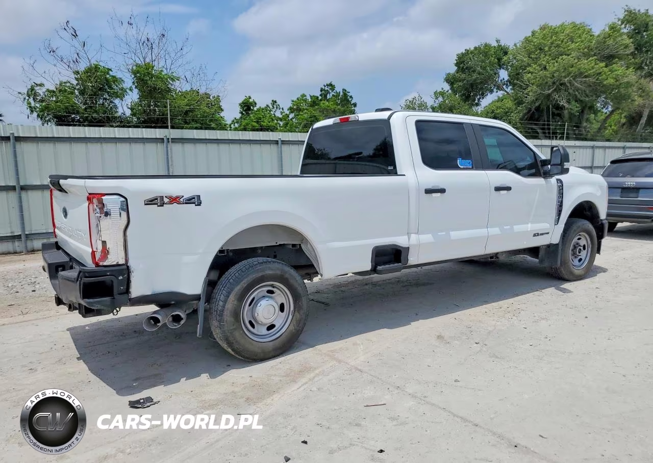 2024 Ford F250 Super Duty VIN:1FT7W2BT3REC94672 - 3