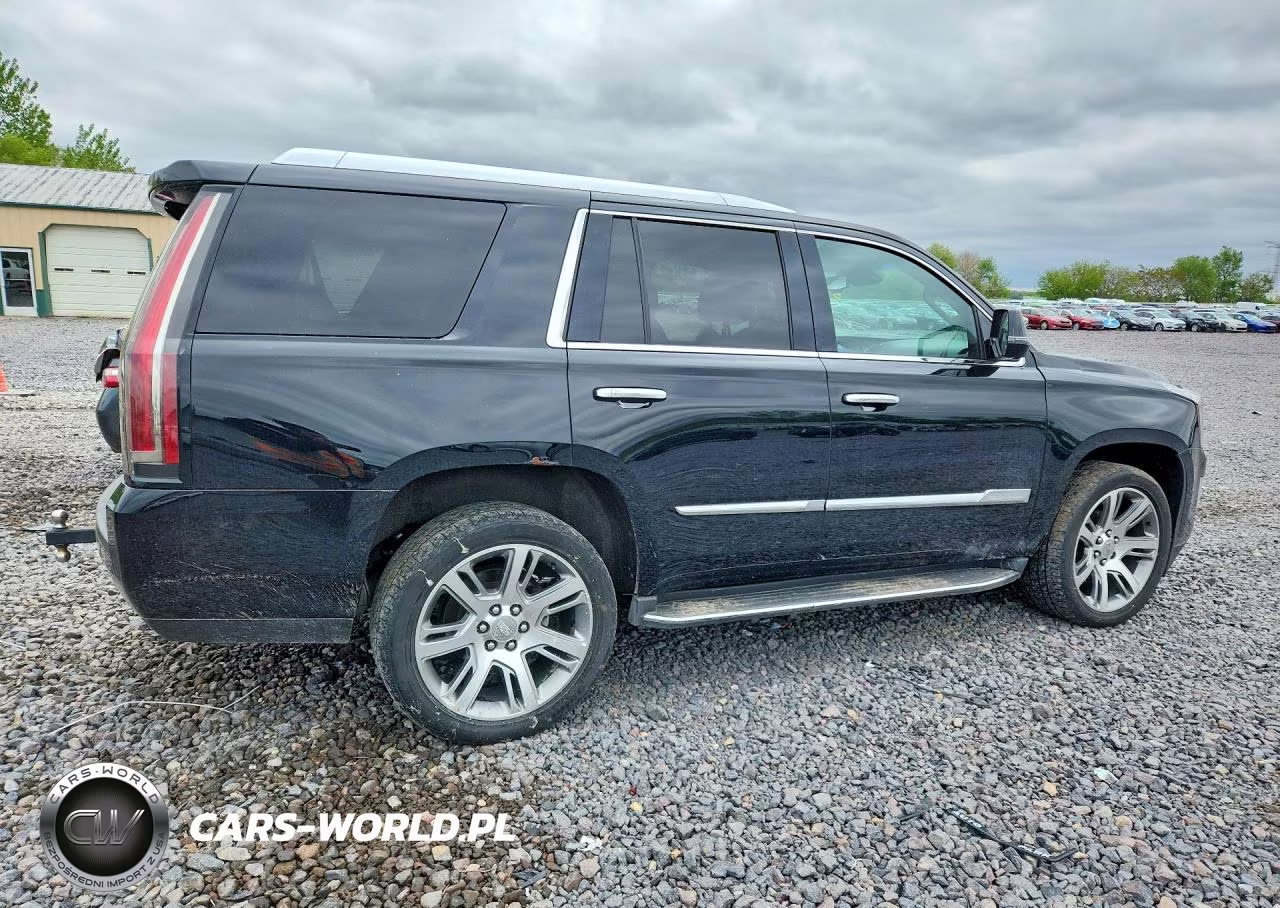 2016 Cadillac Escalade Luxury VIN:1GYS4BKJ2GR227057 - 3