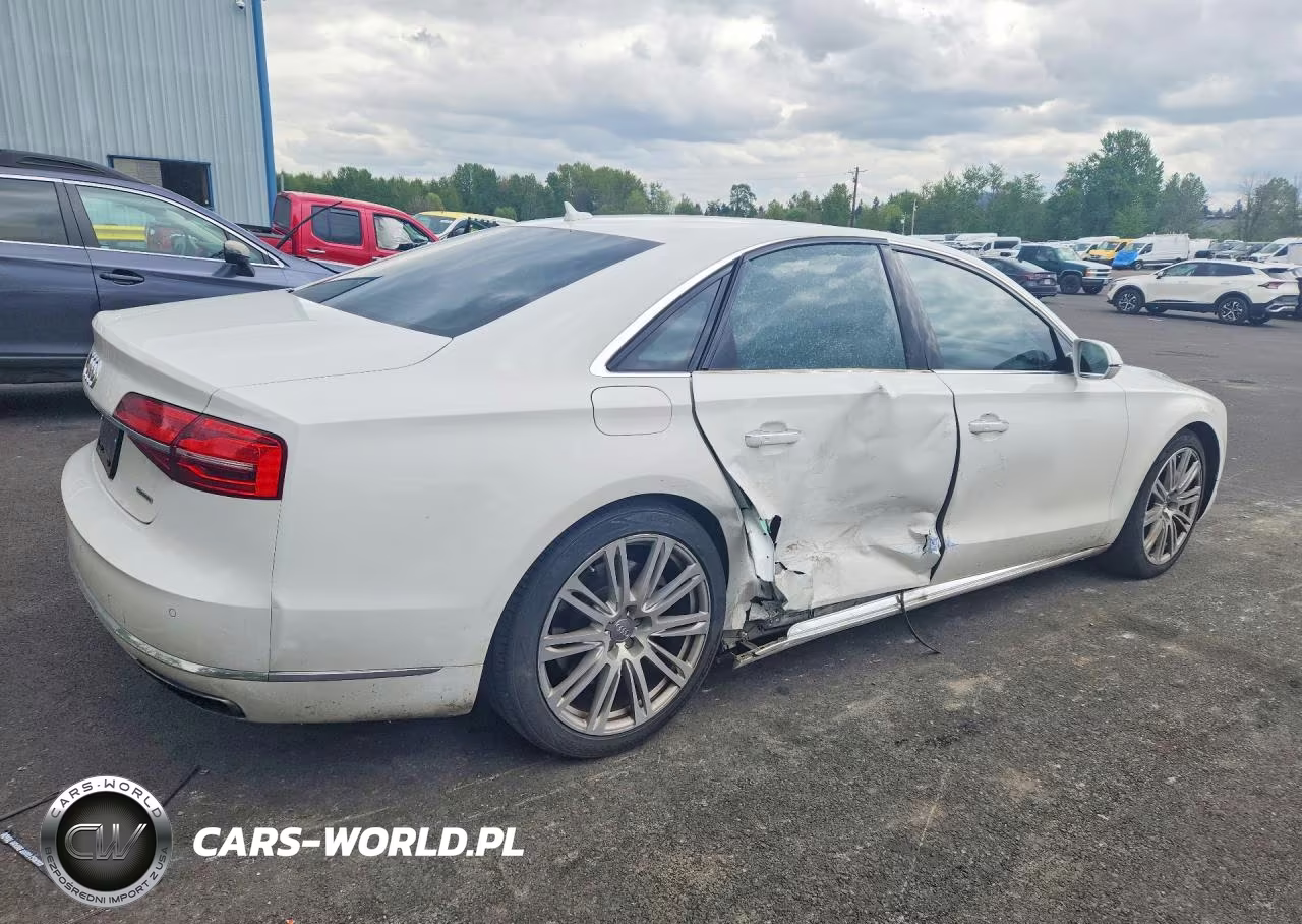 2015 Audi A8 Quattro VIN:WAUJGAFD8FN019937 - 3