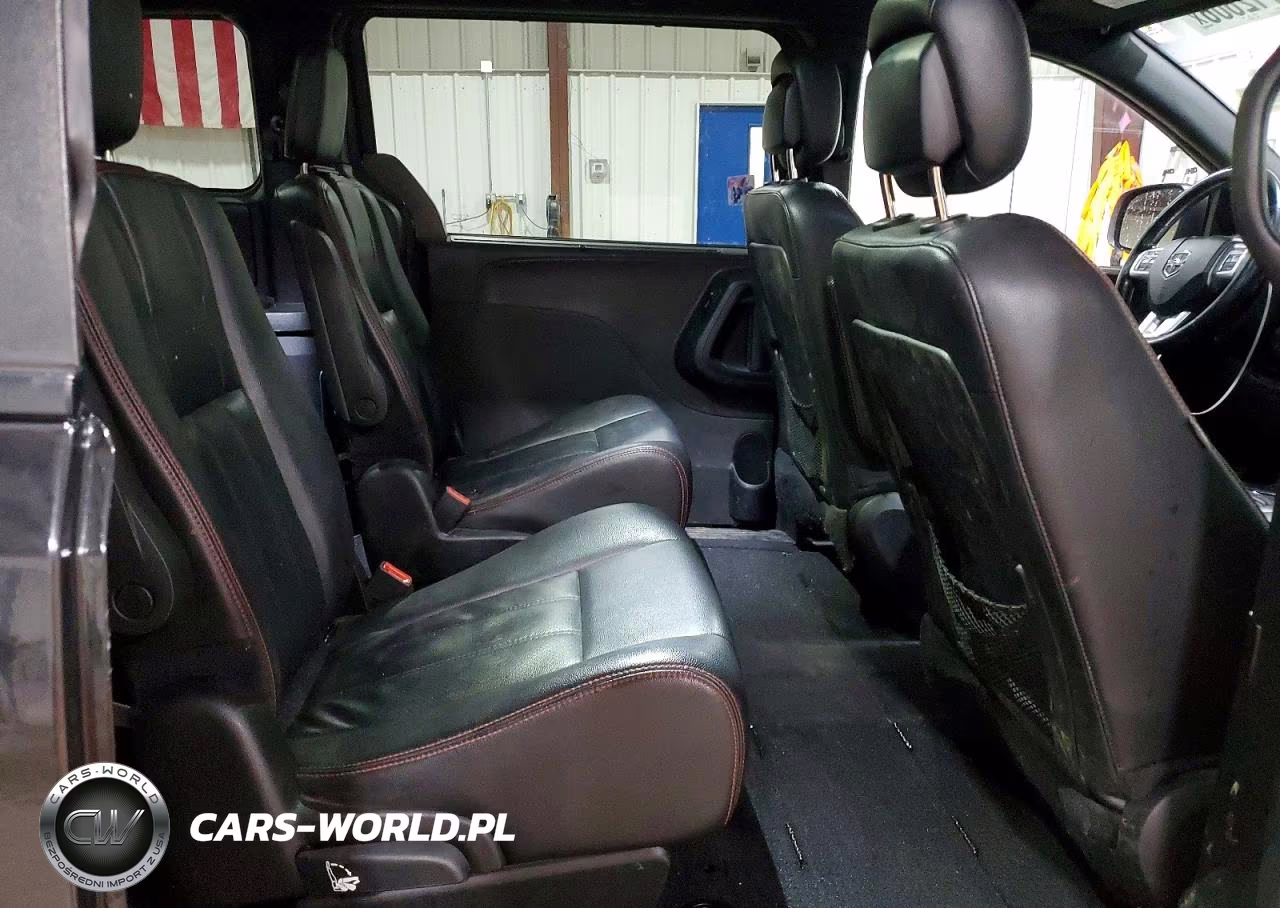 2018 Dodge Grand Caravan Gt VIN:2C4RDGEG1JR331865 - 11