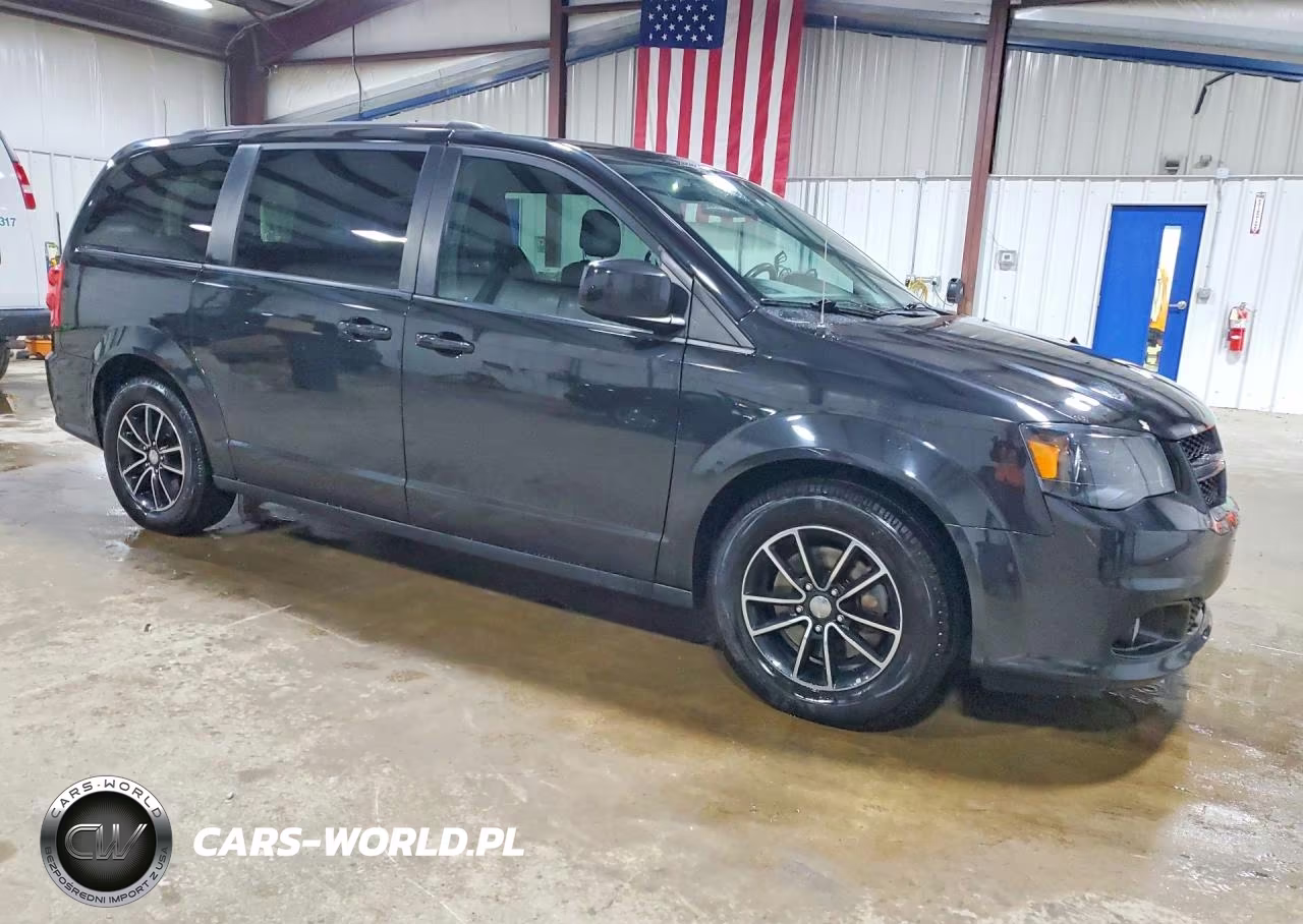 2018 Dodge Grand Caravan Gt VIN:2C4RDGEG1JR331865 - 4