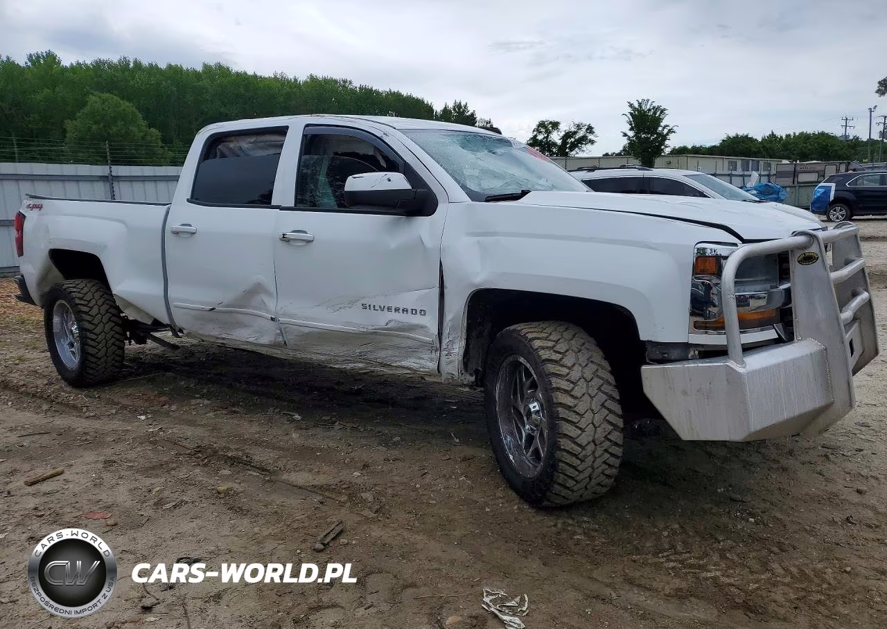 2017 Chevrolet Silverado K1500 Lt VIN:1GCUKREC1HF196333 - 4