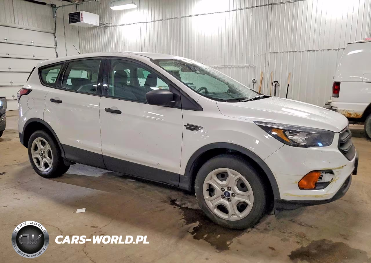 2018 Ford Escape S VIN:1FMCU0F76JUD21438 - 4