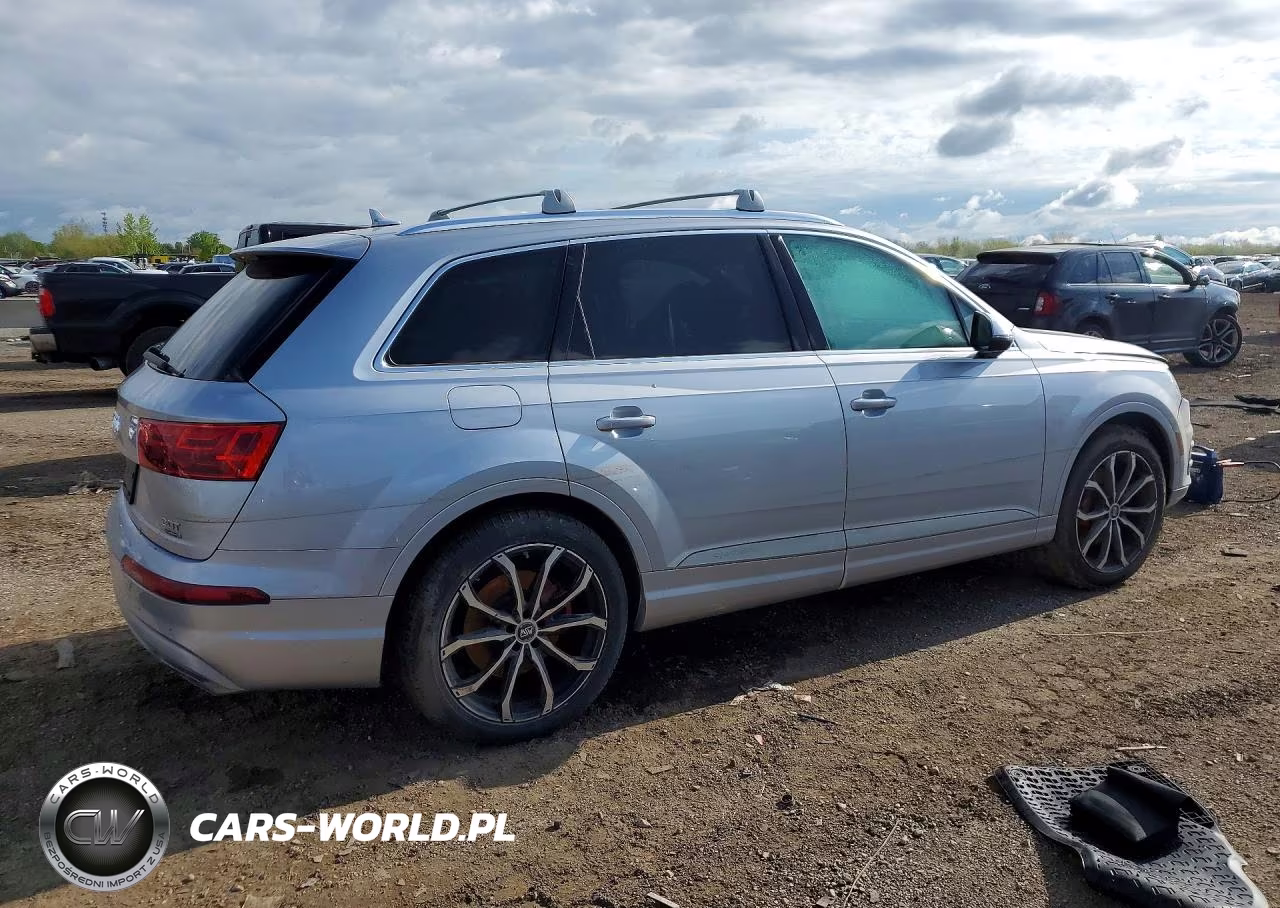 2017 Audi Q7 Premium Plus VIN:WA1LAAF7XHD021182 - 3